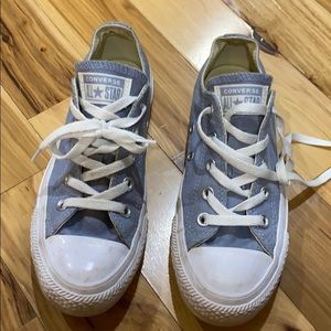 Women’s Converse Chuck Taylors